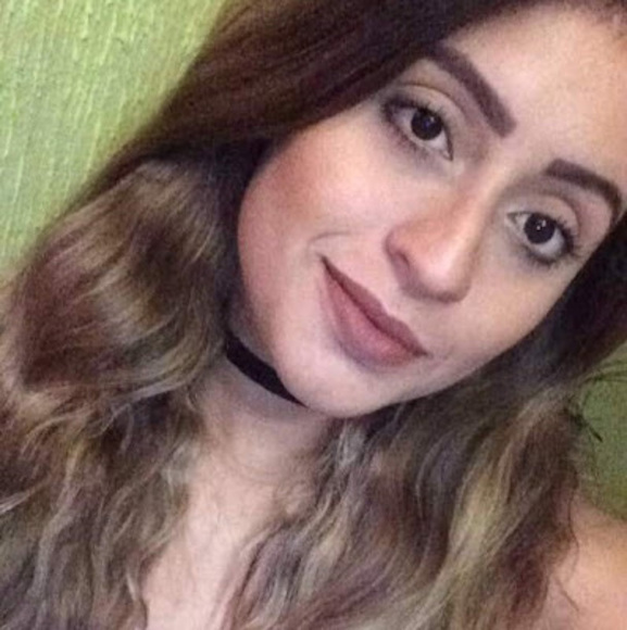 Meet your Posher, Daniela - Picture 1 of 1